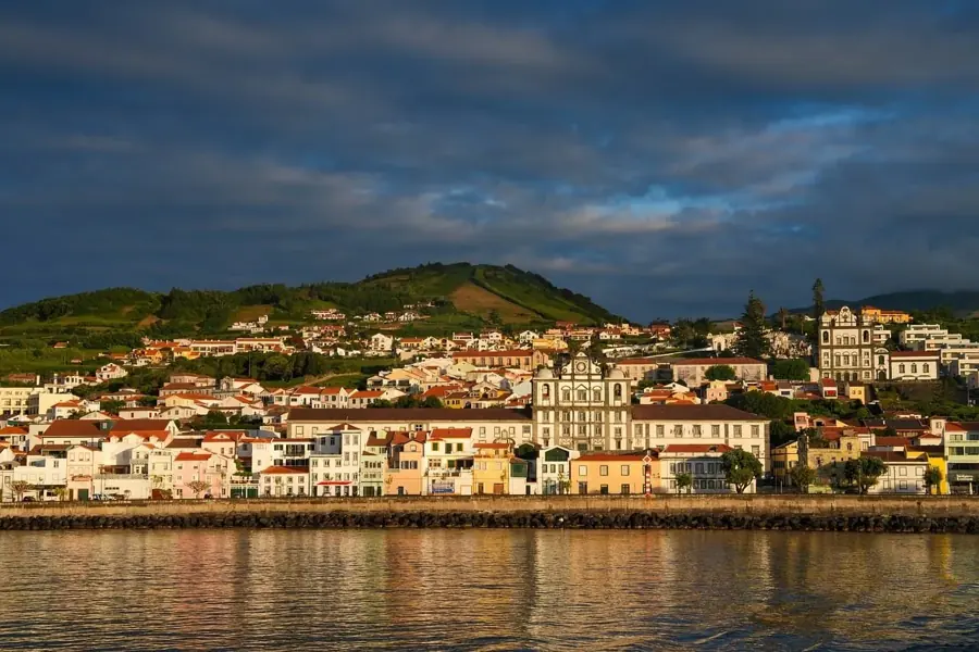 Il lungomare di Horta, Faial